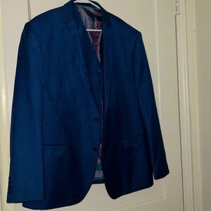 Vital blue blazer and best size: 48
